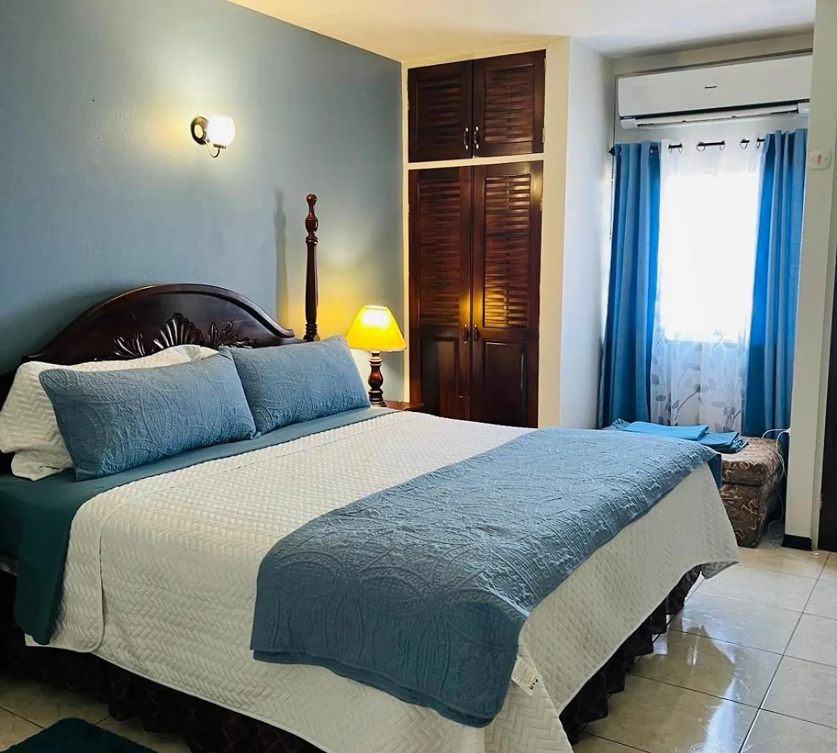 Worthington Towers Apartment Kingston